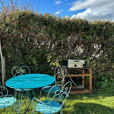 Chambre Cosy Chez Isabelle Royan Exterior photo
